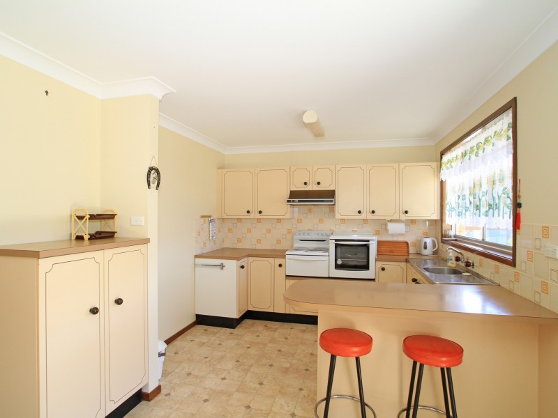 6 Wildwood Avenue, Sussex Inlet NSW 2540