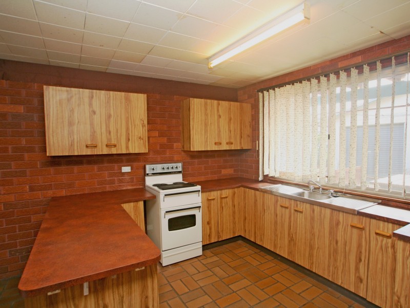 5 Riviera Avenue, Sussex Inlet NSW 2540