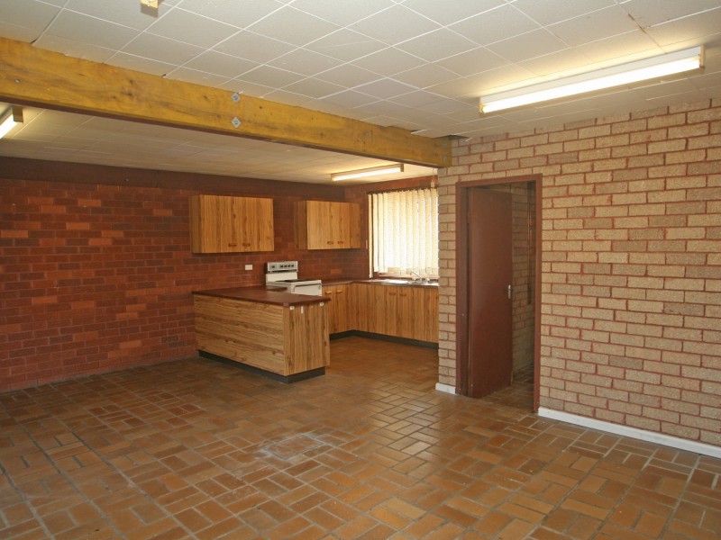 5 Riviera Avenue, Sussex Inlet NSW 2540