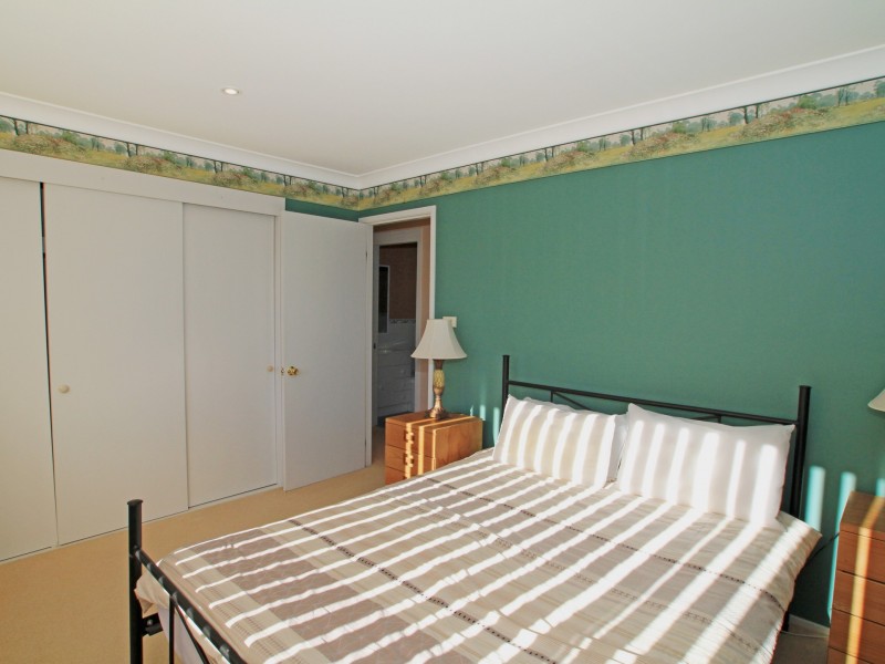 24 Waterhaven Avenue, Berrara NSW 2540