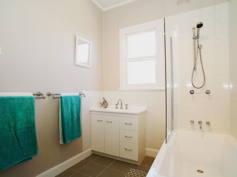 13 Lyons Road, Sussex Inlet NSW 2540