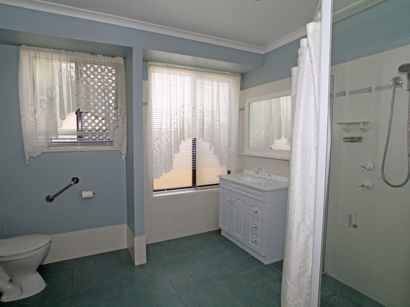 10 Justfield Drive, Sussex Inlet NSW 2540