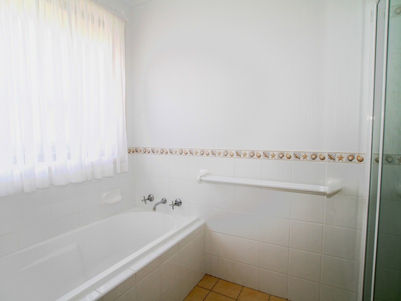 46 Ellmoos Avenue, Sussex Inlet NSW 2540