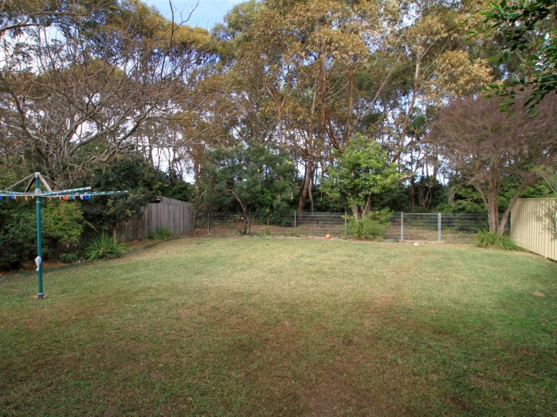 46 Ellmoos Avenue, Sussex Inlet NSW 2540
