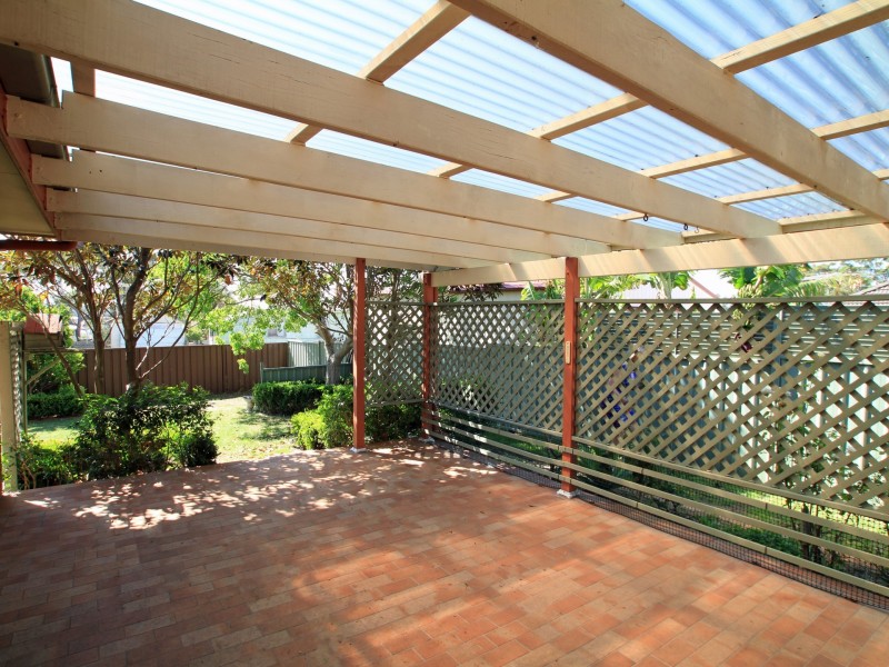 7 Lyons Road, Sussex Inlet NSW 2540