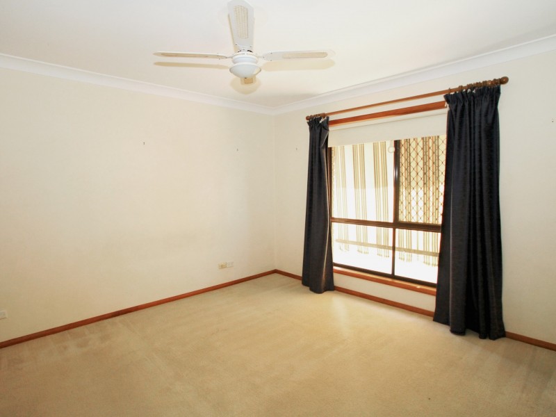 7 Lyons Road, Sussex Inlet NSW 2540