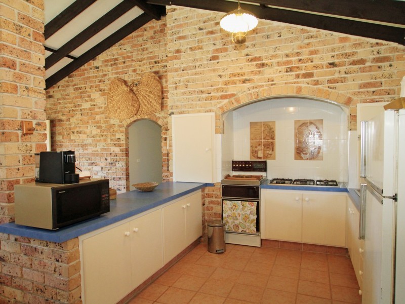 9 Anchorage Close, Sussex Inlet NSW 2540