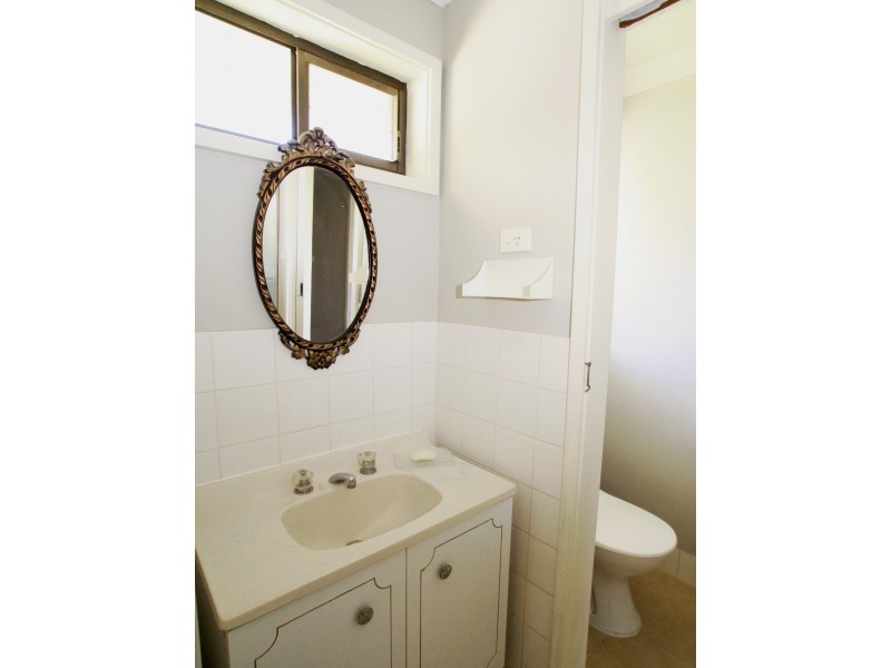 9 Anchorage Close, Sussex Inlet NSW 2540