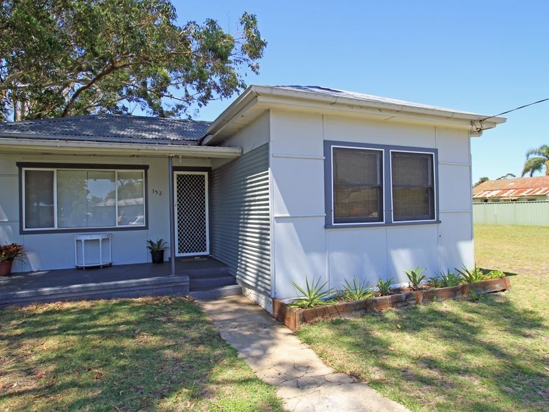 152 Jacobs Drive, Sussex Inlet NSW 2540