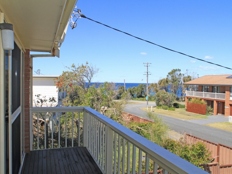3 Beachway Avenue, Berrara NSW 2540
