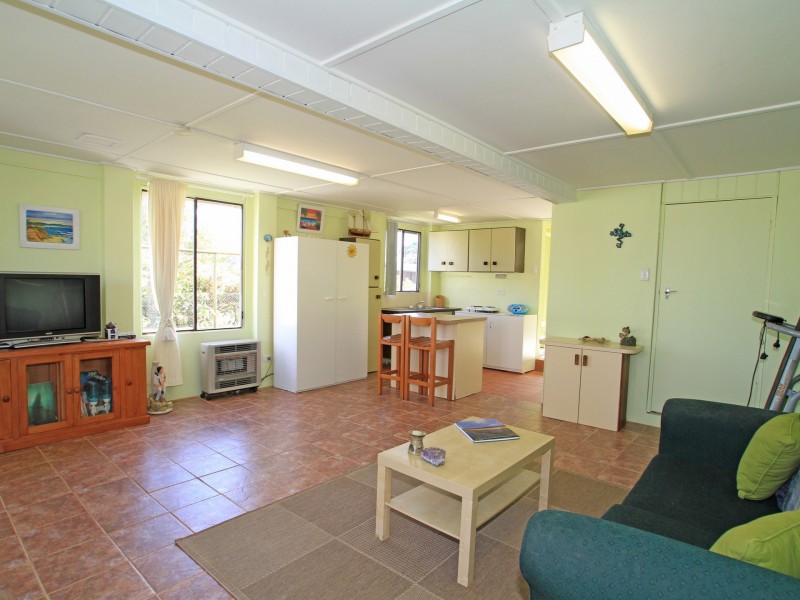 49 Government Road, Sussex Inlet NSW 2540