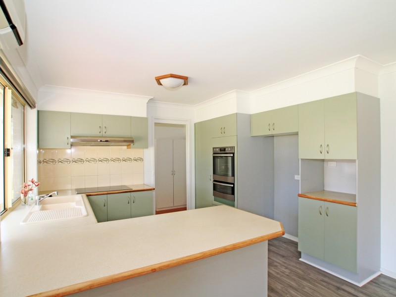 479 Sussex Inlet Road, Sussex Inlet NSW 2540