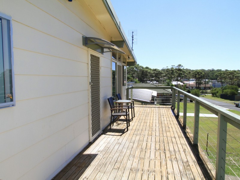 9 Voyager Avenue, Sussex Inlet NSW 2540