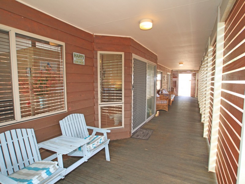 13 Lakeshore Parade, Sussex Inlet NSW 2540