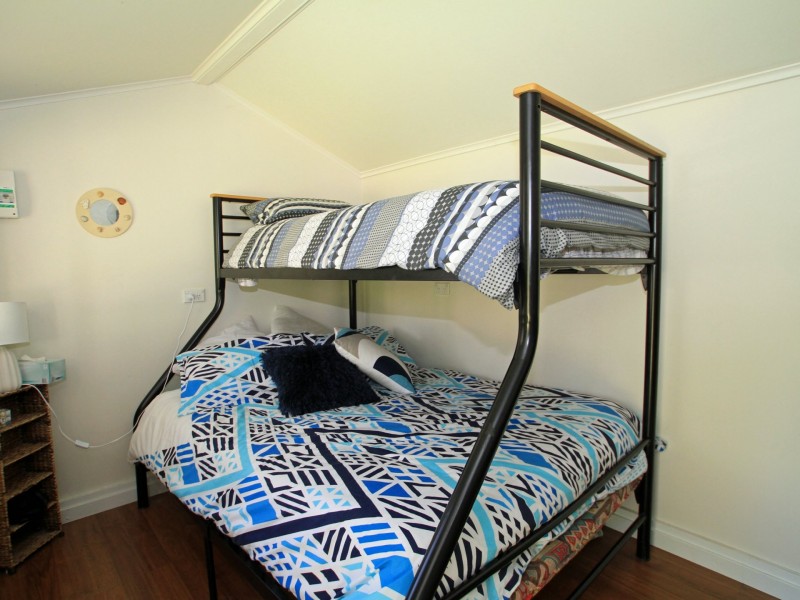 7 Pearl Close, Sussex Inlet NSW 2540