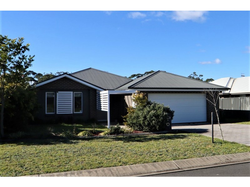5 Chichester Road, Sussex Inlet NSW 2540