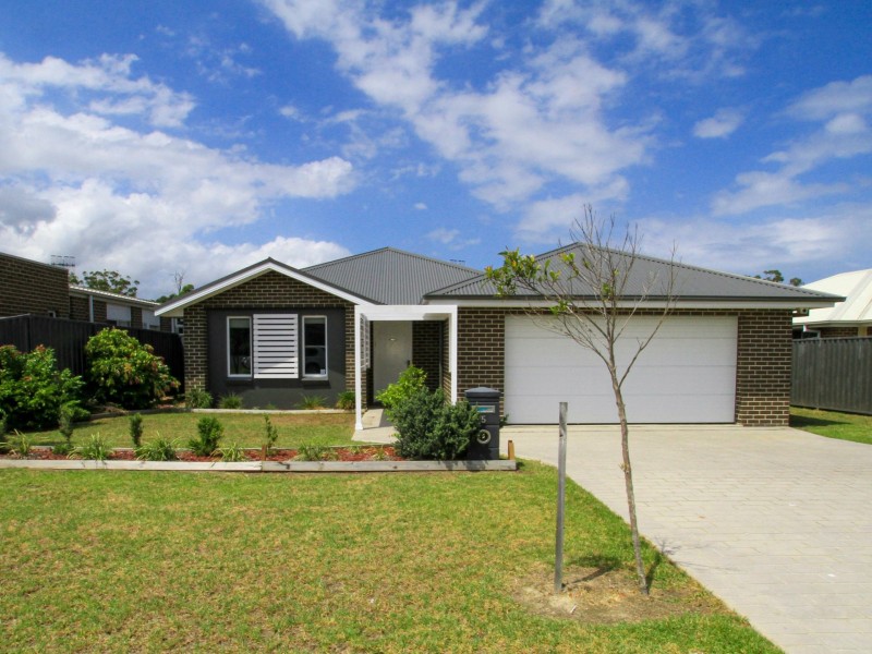 5 Chichester Road, Sussex Inlet NSW 2540