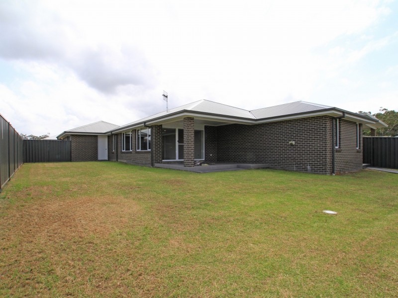 5 Chichester Road, Sussex Inlet NSW 2540