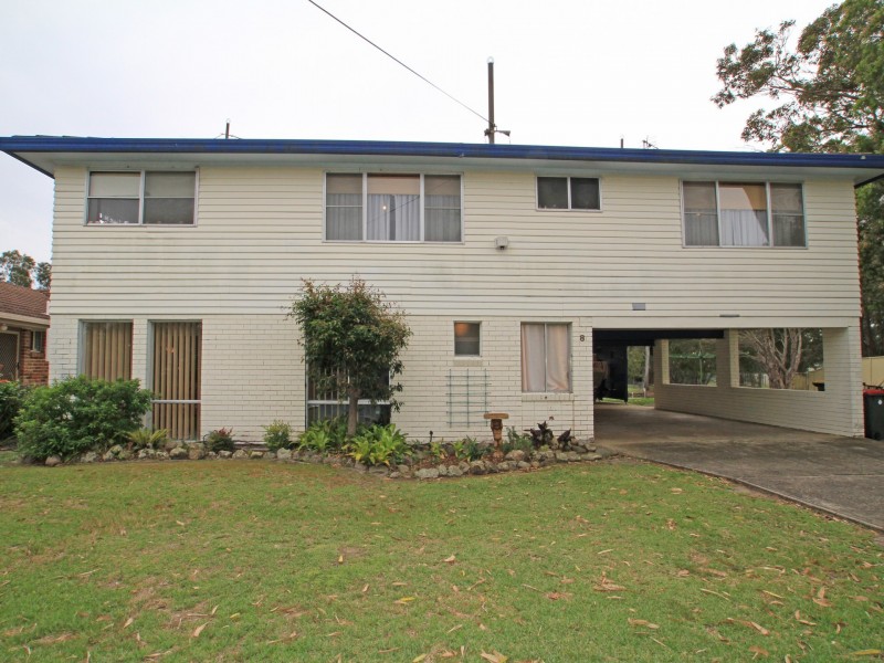 8 Paradise Crescent, Sussex Inlet NSW 2540