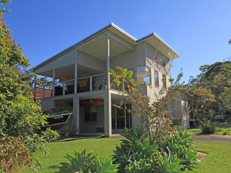 14 Sundowner Avenue, Berrara NSW 2540