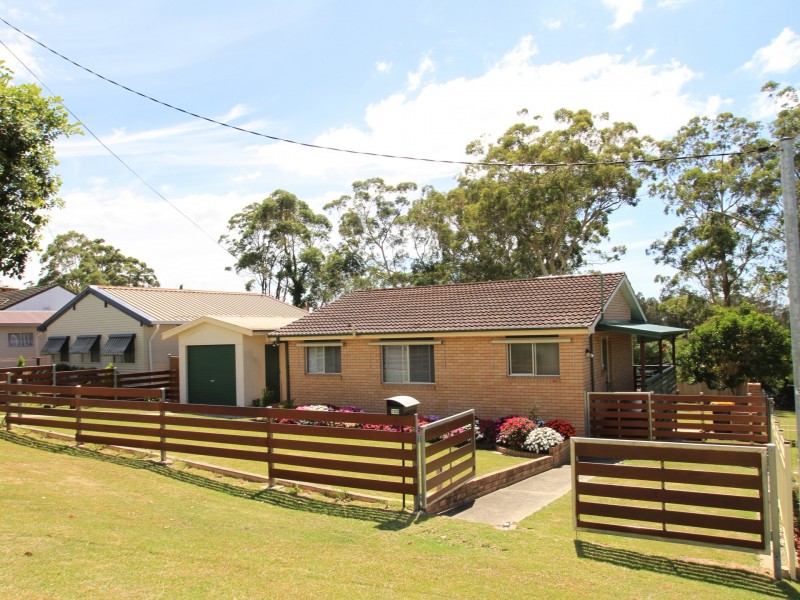 102 River Road, Sussex Inlet NSW 2540