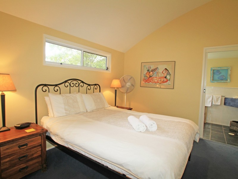 2/187A Jacobs Drive, Sussex Inlet NSW 2540