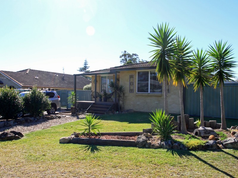 1 River Road, Sussex Inlet NSW 2540