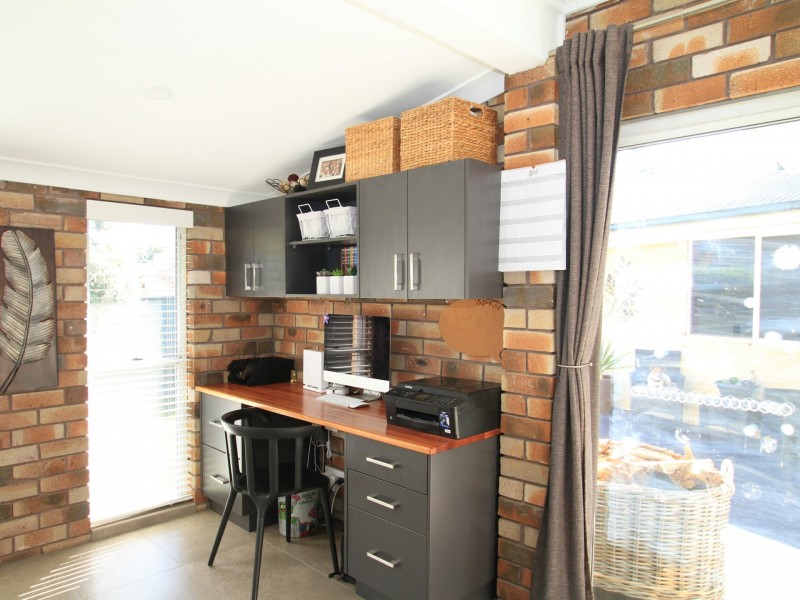 1 River Road, Sussex Inlet NSW 2540