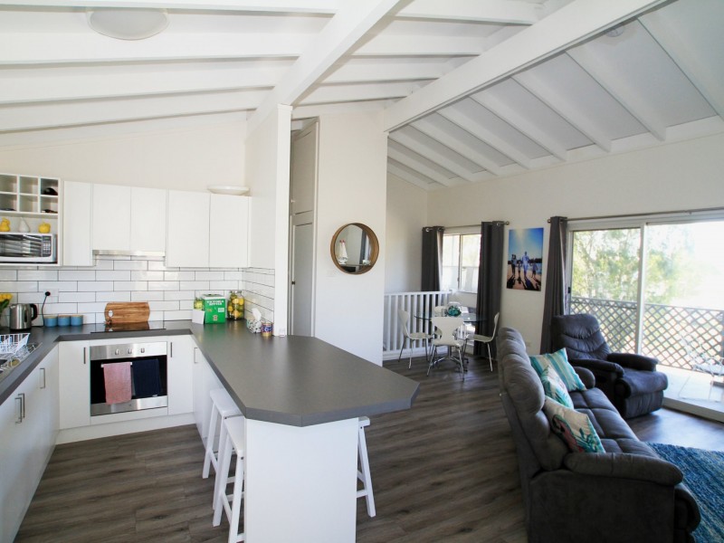 43 Government Road, Sussex Inlet NSW 2540