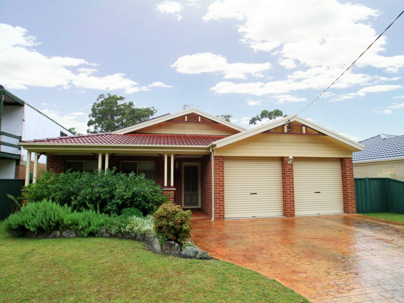 42 Suncrest Avenue, Sussex Inlet NSW 2540