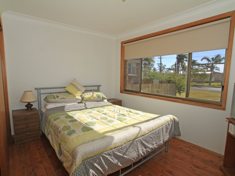135 River Road, Sussex Inlet NSW 2540