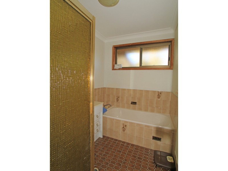 135 River Road, Sussex Inlet NSW 2540