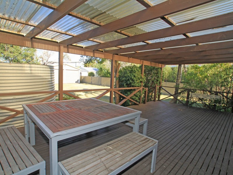 135 River Road, Sussex Inlet NSW 2540