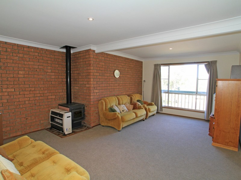 14 Blue Mist Close, Sussex Inlet NSW 2540