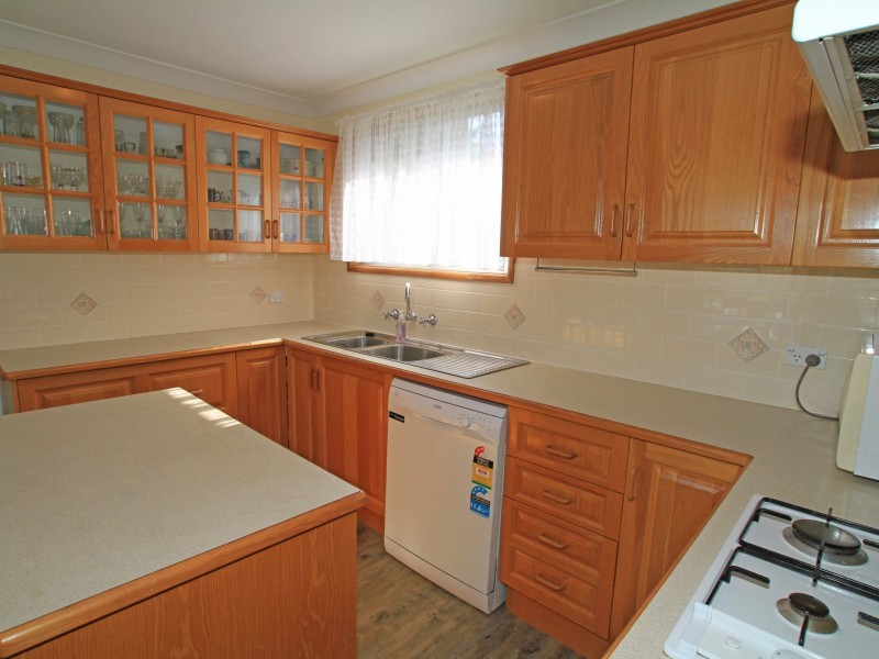 14 Blue Mist Close, Sussex Inlet NSW 2540