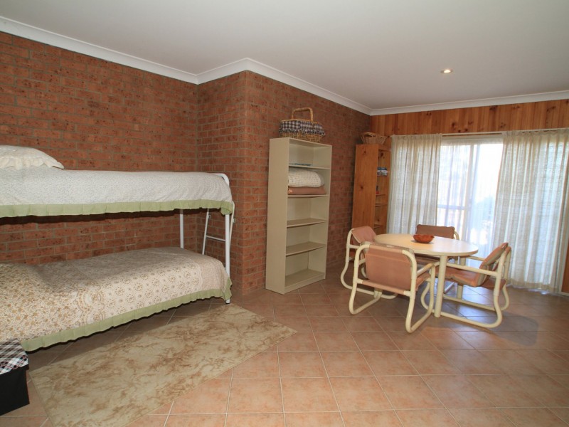 14 Blue Mist Close, Sussex Inlet NSW 2540