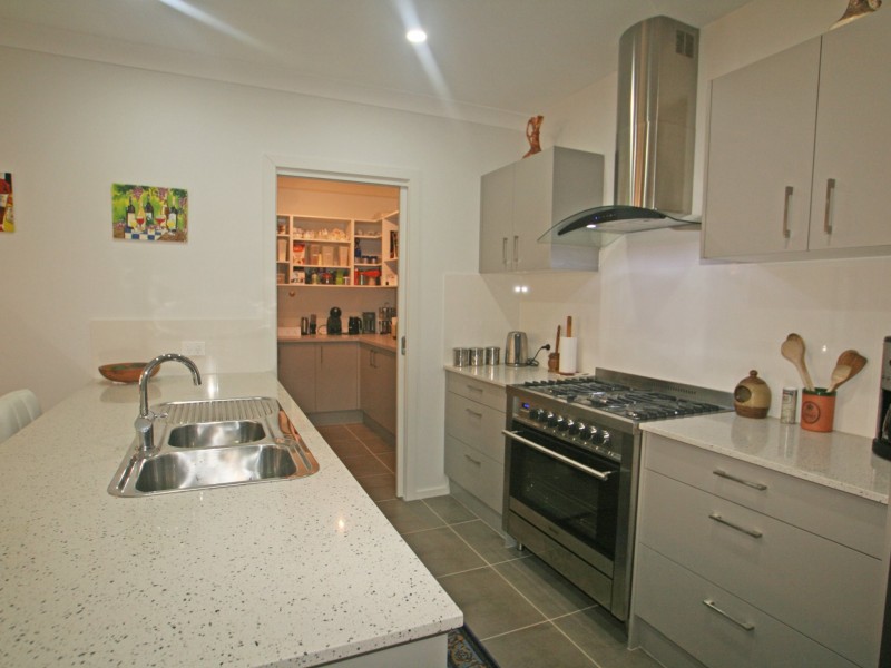 3 Peacehaven Way, Sussex Inlet NSW 2540