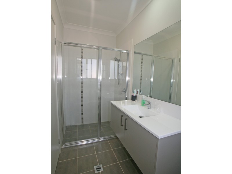 3 Peacehaven Way, Sussex Inlet NSW 2540