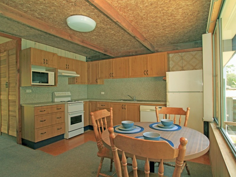 16 Swan Avenue, Cudmirrah NSW 2540