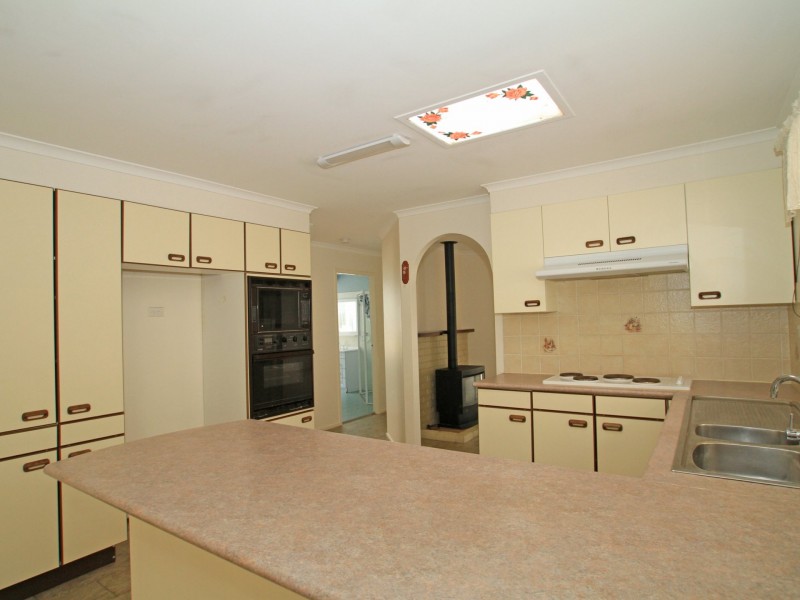 10 Justfield Drive, Sussex Inlet NSW 2540