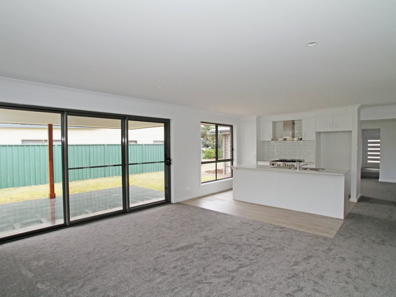 38 Lakehaven Drive, Sussex Inlet NSW 2540