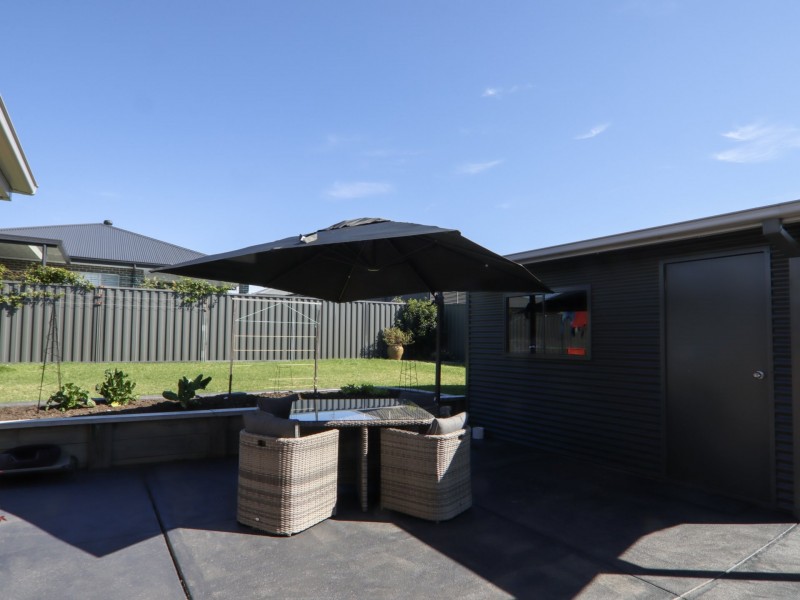 6 Chichester Road, Sussex Inlet NSW 2540