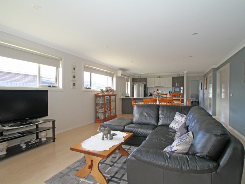 6 Chichester Road, Sussex Inlet NSW 2540