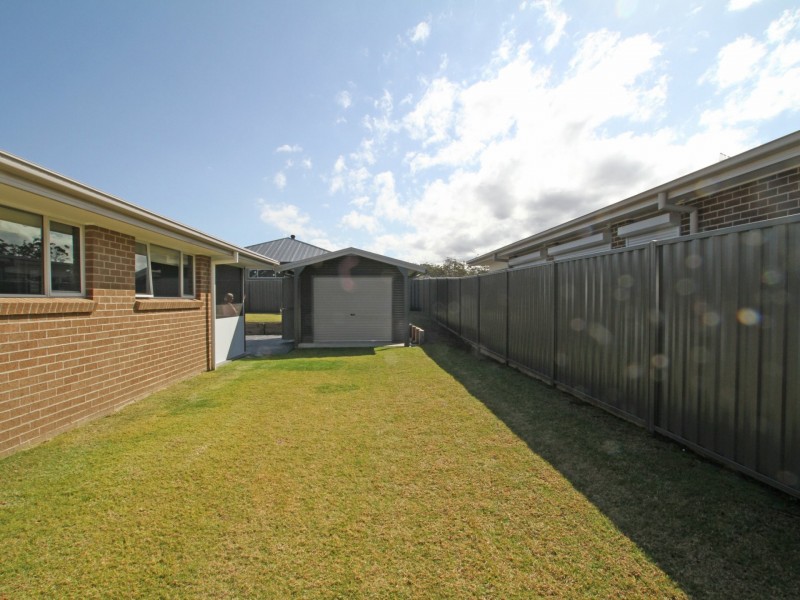6 Chichester Road, Sussex Inlet NSW 2540