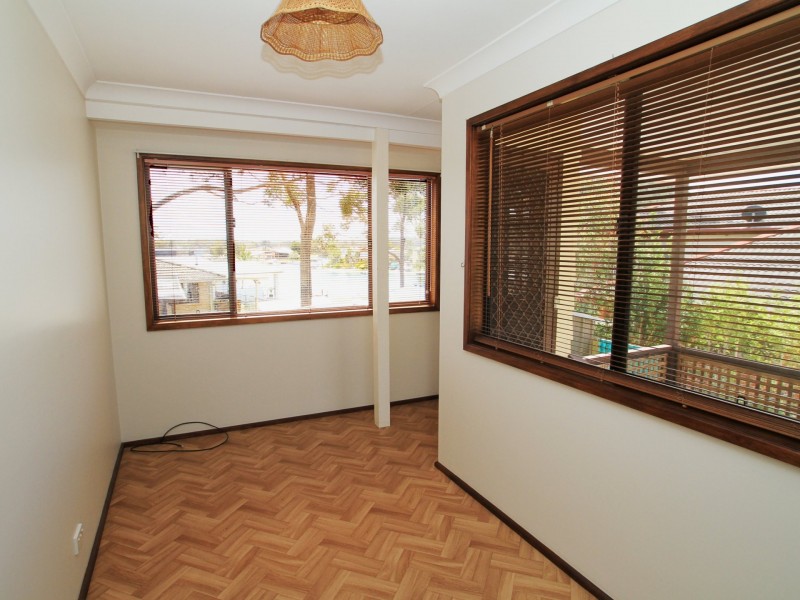 35 Ray Street, Sussex Inlet NSW 2540