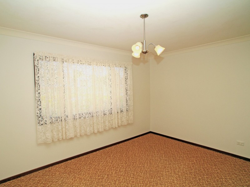 35 Ray Street, Sussex Inlet NSW 2540