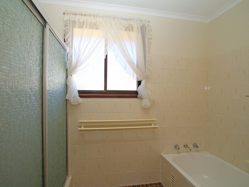 32 Lakehaven Drive, Sussex Inlet NSW 2540