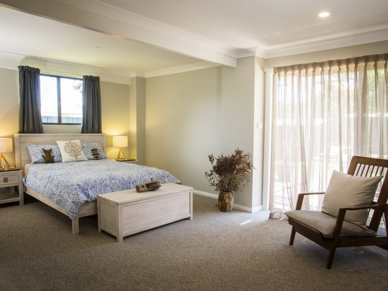 27 Edgewater Avenue, Sussex Inlet NSW 2540