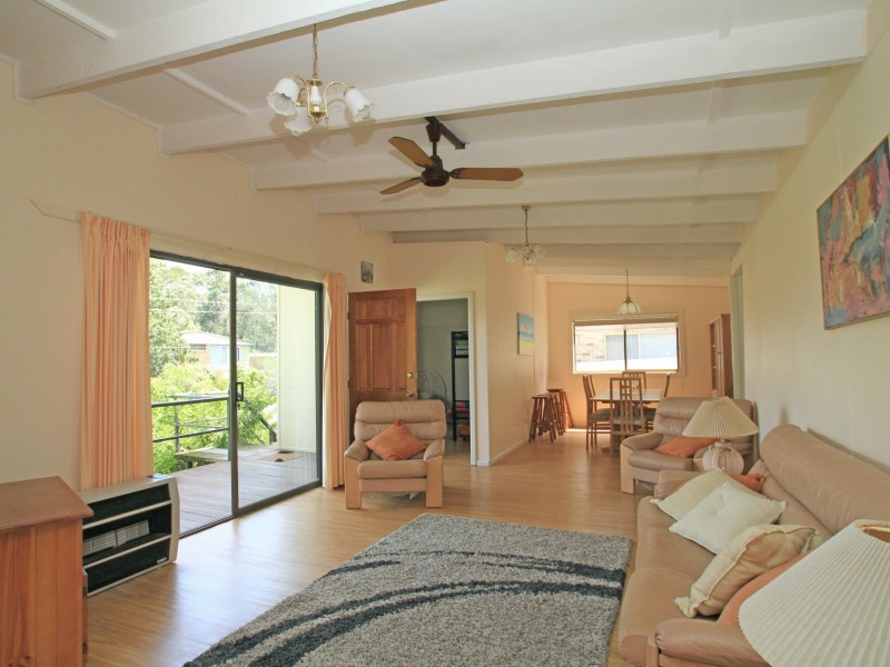 22 Meadowlake Avenue, Berrara NSW 2540