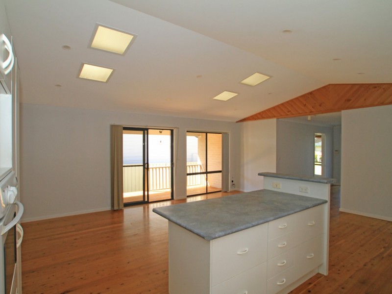 9 Greentree Avenue, Sussex Inlet NSW 2540